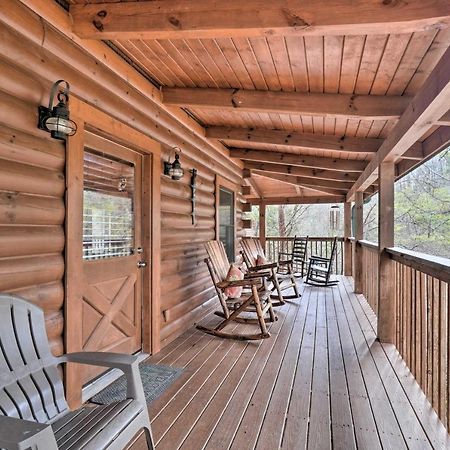 Inviting Sevierville Cabin With Deck And Hot Tub! 외부 사진