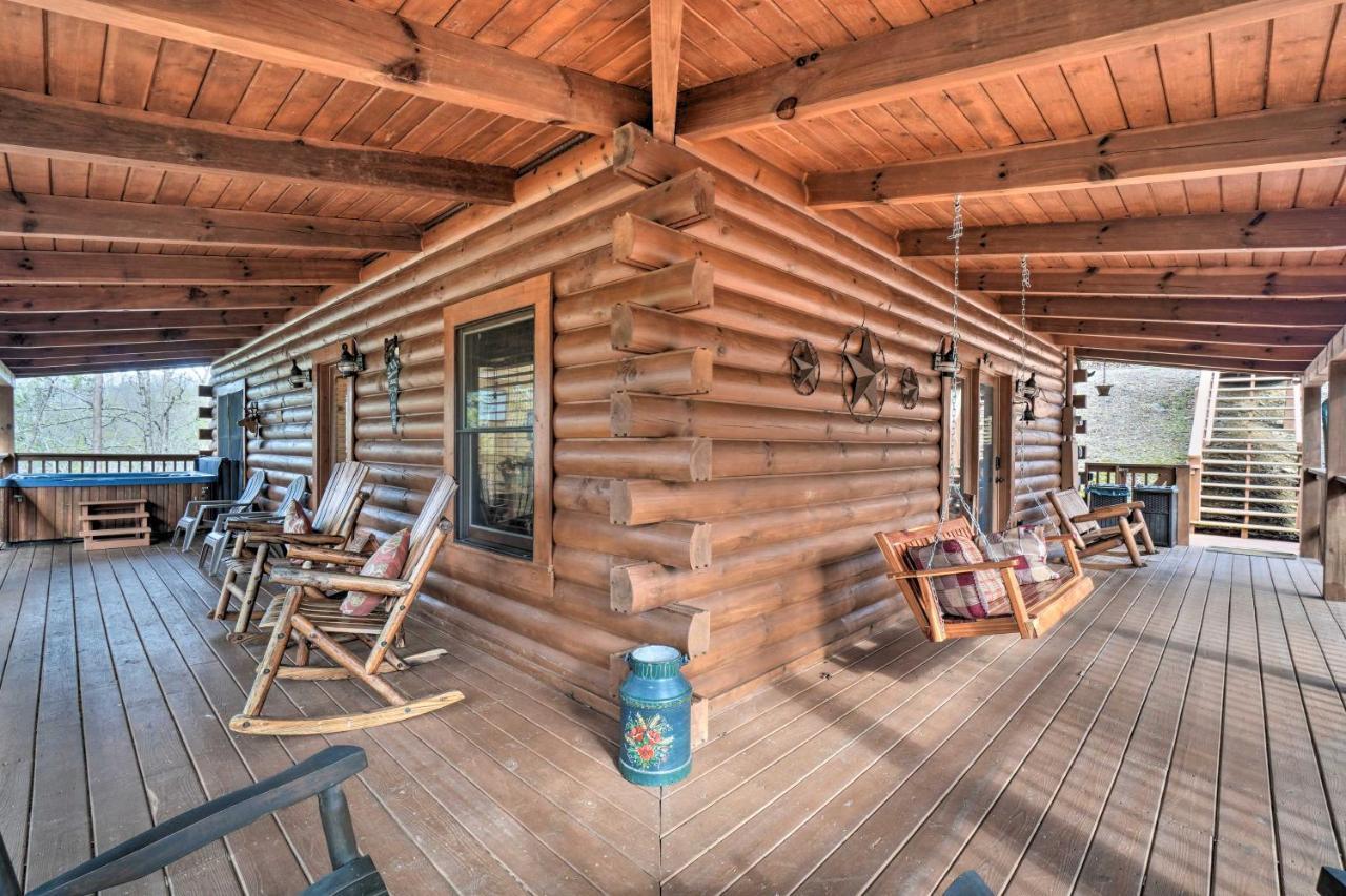 Inviting Sevierville Cabin With Deck And Hot Tub! 외부 사진